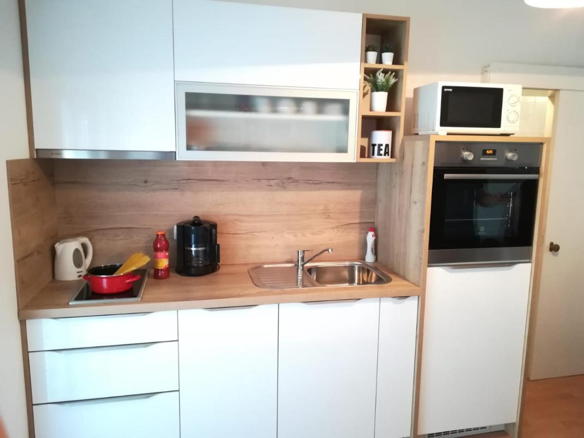 Apartment And Room Hudoletnjak Šilo Zewnętrze zdjęcie